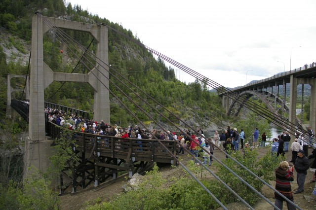 Bridge opening draws massive crowd