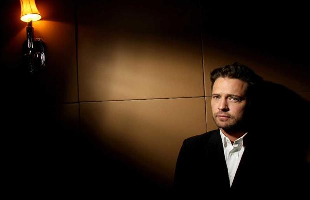 Actor Jason Priestley backs campaign to save bears