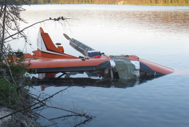 Update: One Nelson man dead after plane crashes into Arrow Lake near Nakusp