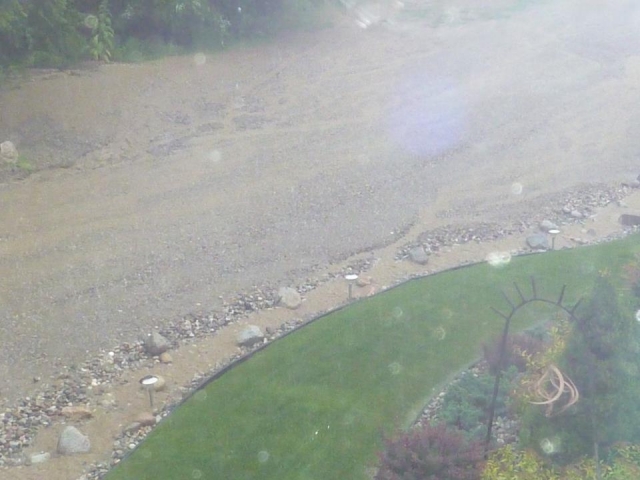 Thrums homes being evacuated, mudslides throughout Castlegar