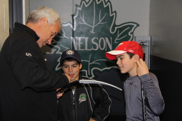 Wings associate coach Tom Renney keeps busy during NHL lockout helping Nelson Leafs