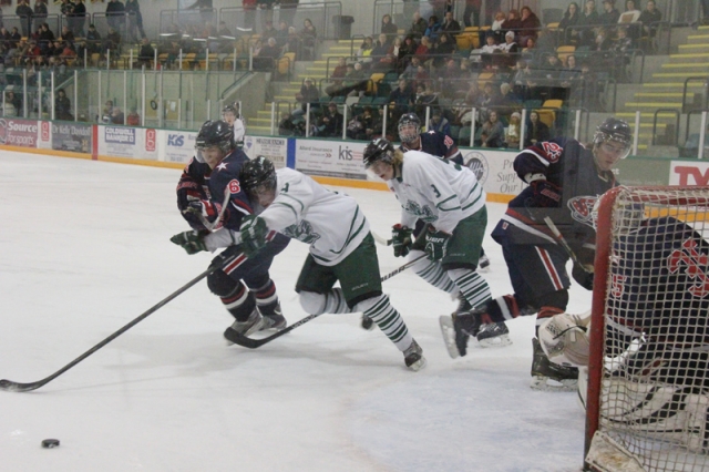 Leafs edge Braves 3-1 to hold on to lead in Murdoch Division; Hawks double Rebels 6-3