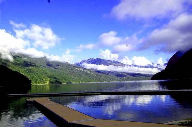 Slocan Lake residents put clean water first