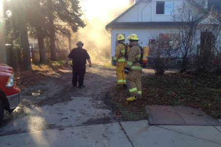 Fire forces eight people/two cats from Columbia Avenue home