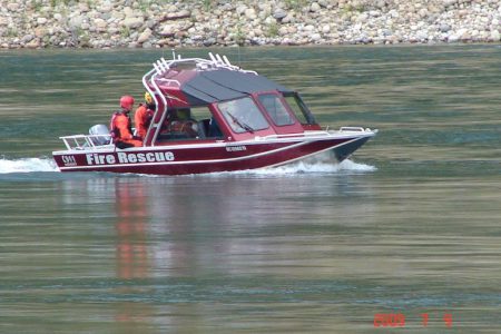 Daring midnight water rescue draws glowing praise for Trail firefighters