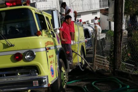 Castlegar fire engine doing muy bueno work in Mexico