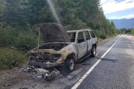 Coordinated fire response protects area after vehicle blazes