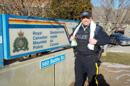 Cold cop makes sweet splash for Special Olympics